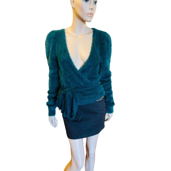 New Majorelle Emerald Green Coco Wrap Fuzzy V-Neckline Tie Waist Sweater Sz M